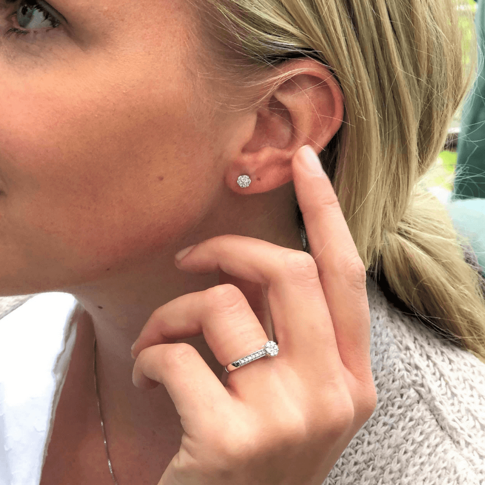 Diamantøredobber 375 Hvitt Gull 0,25 ct.