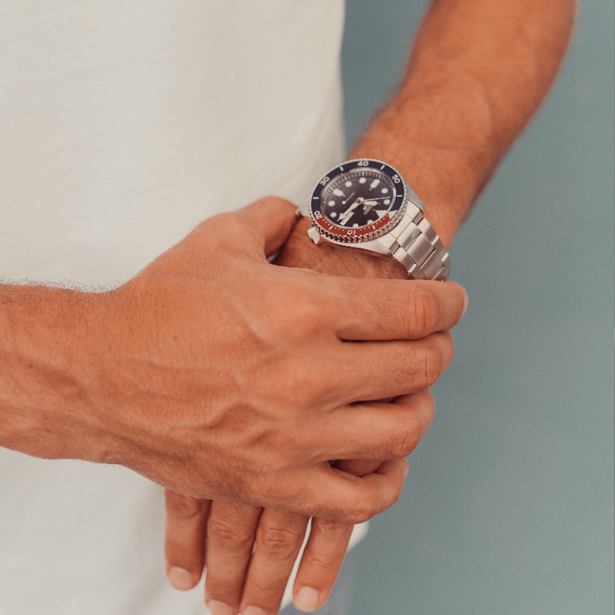 5 Sports Automatic 43 mm 