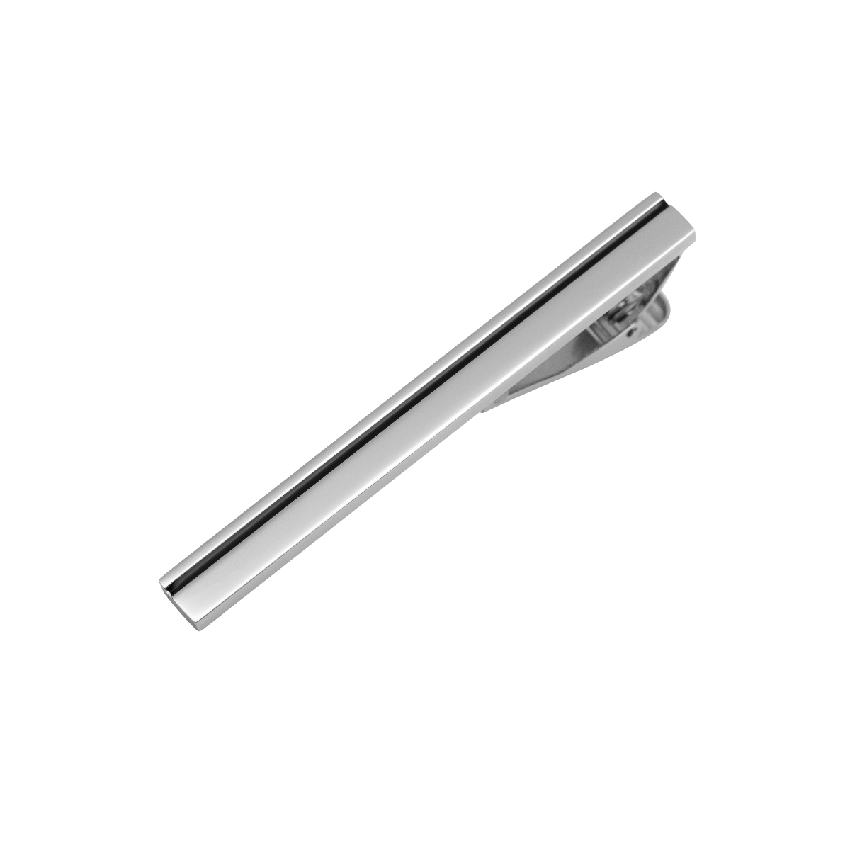 Sølvfarget slipsnål og mansjettknapper i rektangulær form med svart stripe i midten, vist mot hvit bakgrunn.