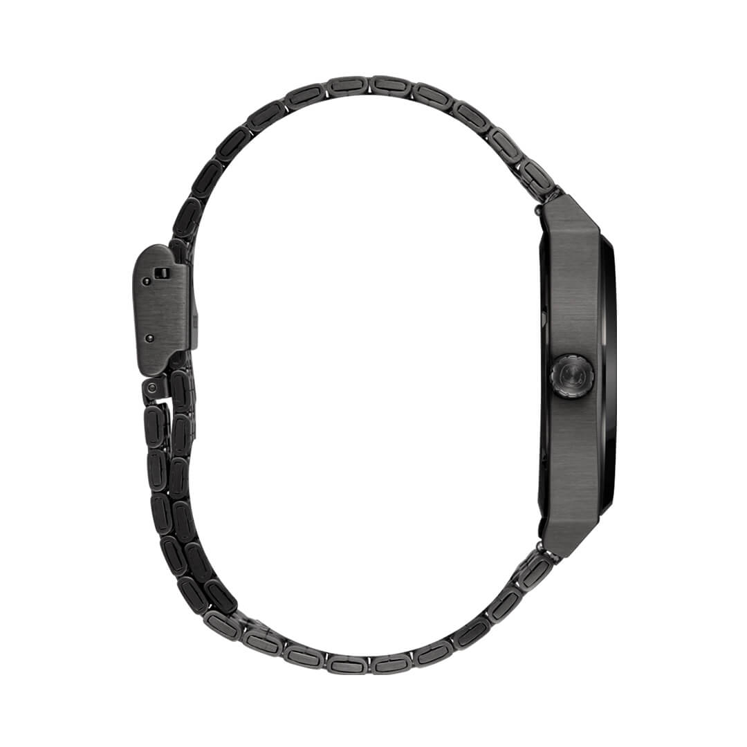 Sort metallarmbåndsur med lenke, sort urskive, neongule tall og visere, rund kasse, gul sekundviser med Nirvana på skiven
