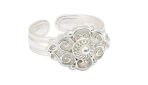 Bunadsring i lyst sølv