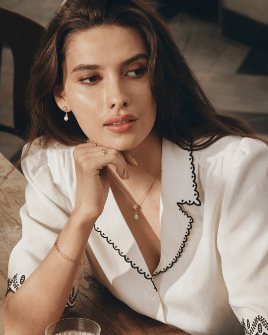 LOUISA Øredobber 925 Forgylt Sølv Hvit