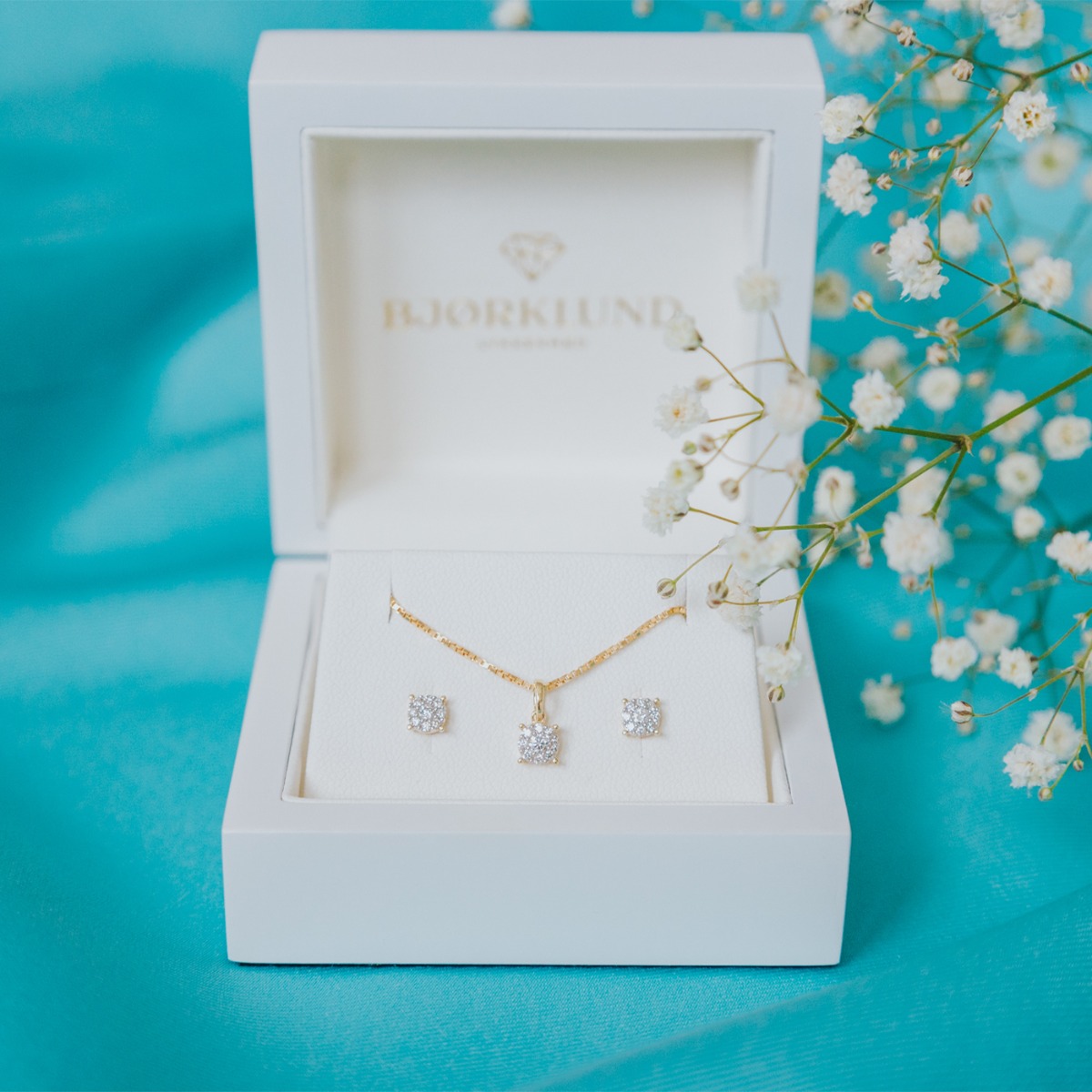 Diamantøredobber 375 Gult Gull 0,16 ct