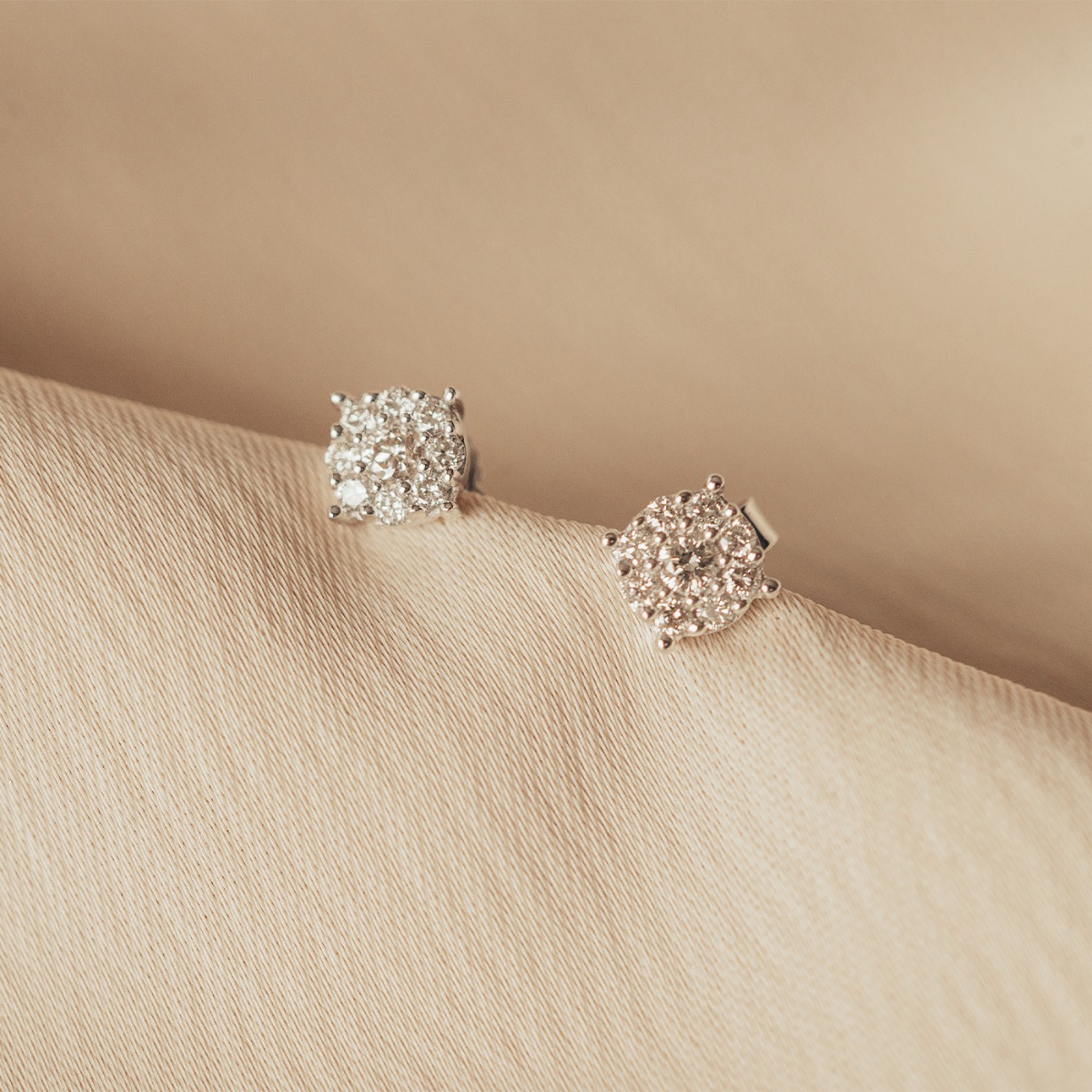 Diamantøredobber 375 Hvitt Gull 0,16 ct