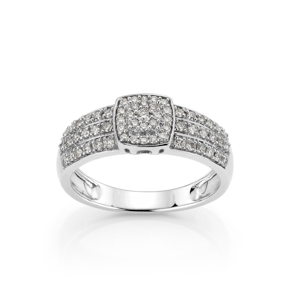 Diamantring 375 Hvitt Gull 0,37 ct