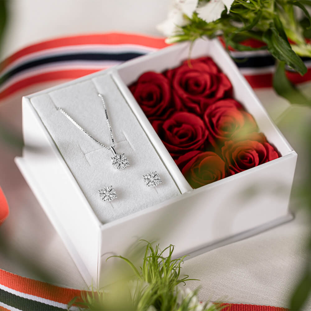 Diamantøredobber 375 Hvitt Gull 0,22 ct