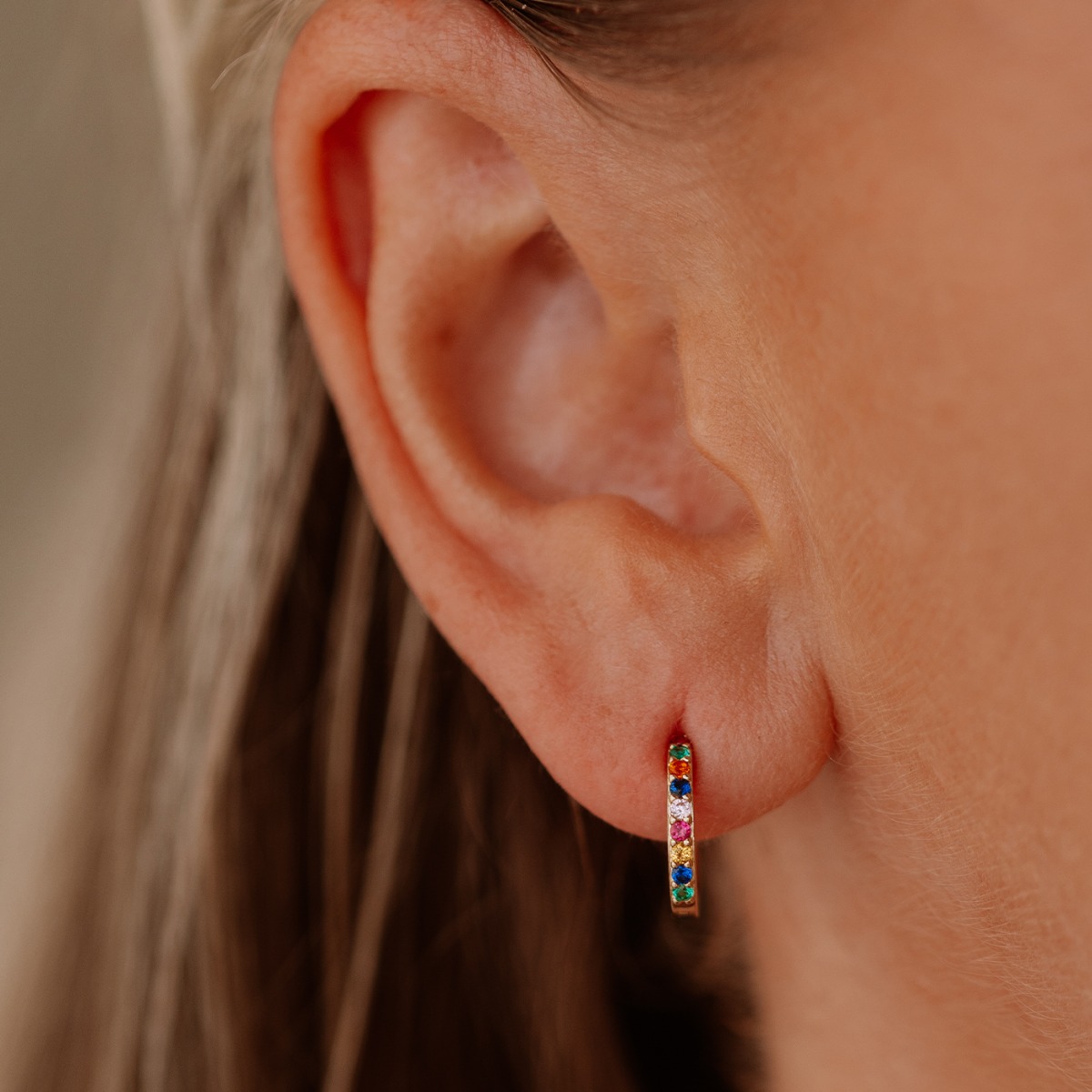 THELMA Øreringer 375 Gult Gull 15 mm