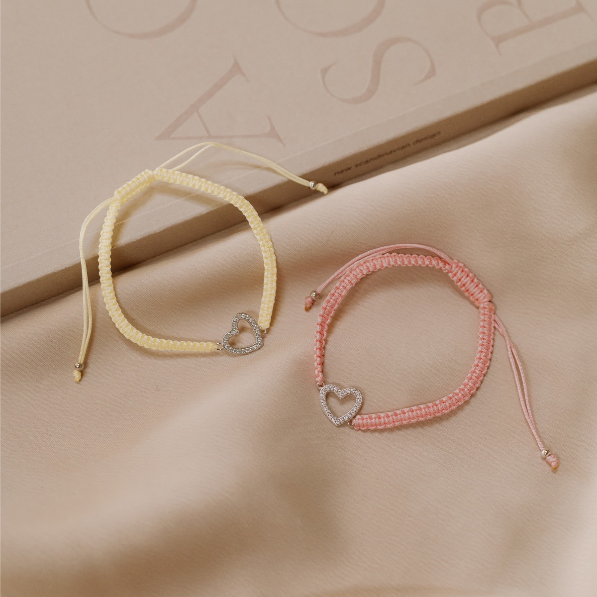 Vennskapsarmbånd Lyserosa