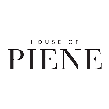 Logoen til Bjørklund sitt smykkemerke House of Piene som er smykker inspirert av havet, himmelen og skogen.